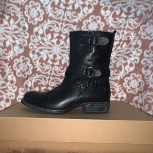 Eric Micheal Black Boots